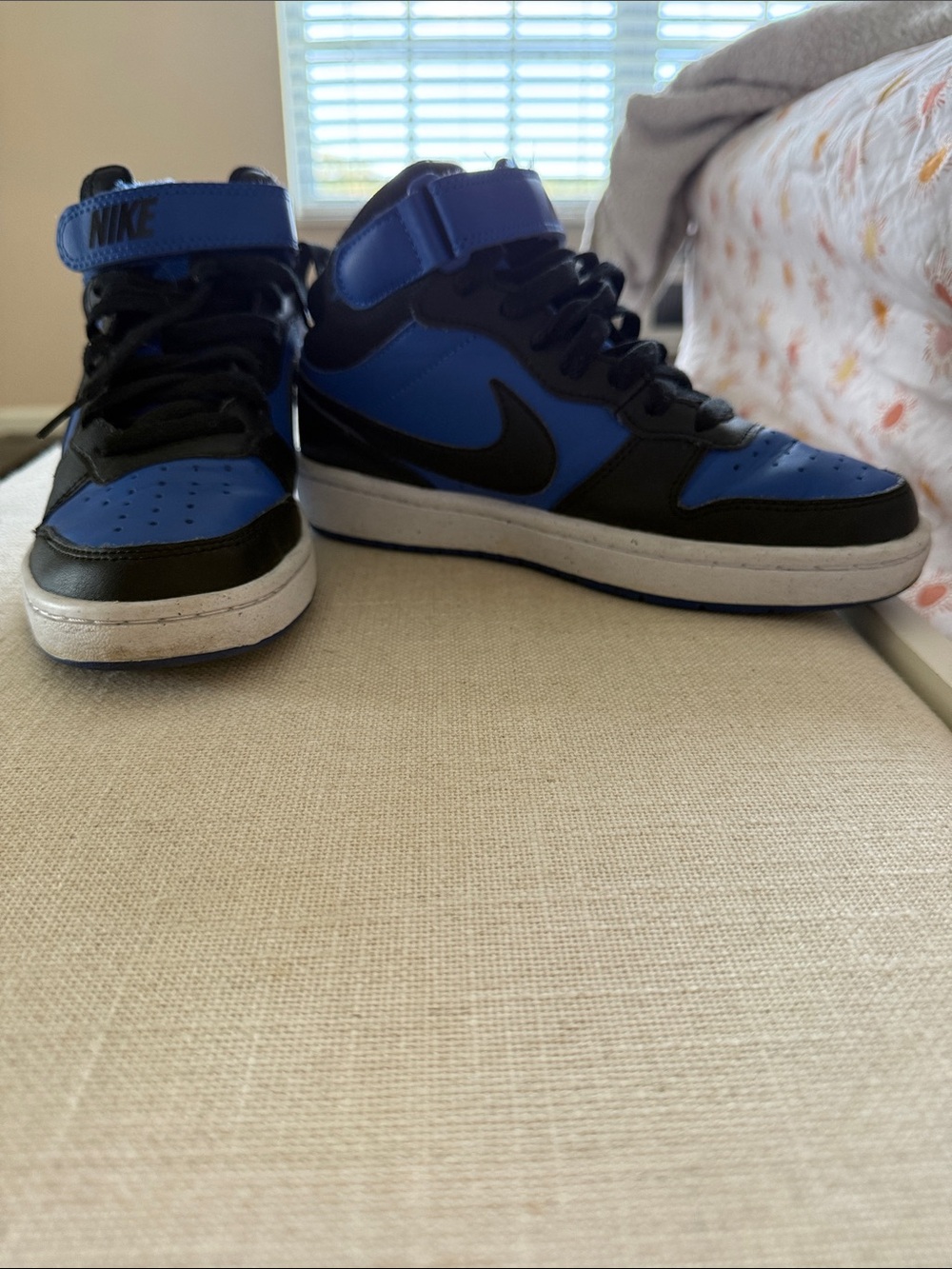 Nike Court Borough Mid 2 Black Blue Sneakers Shoes Size 5Y